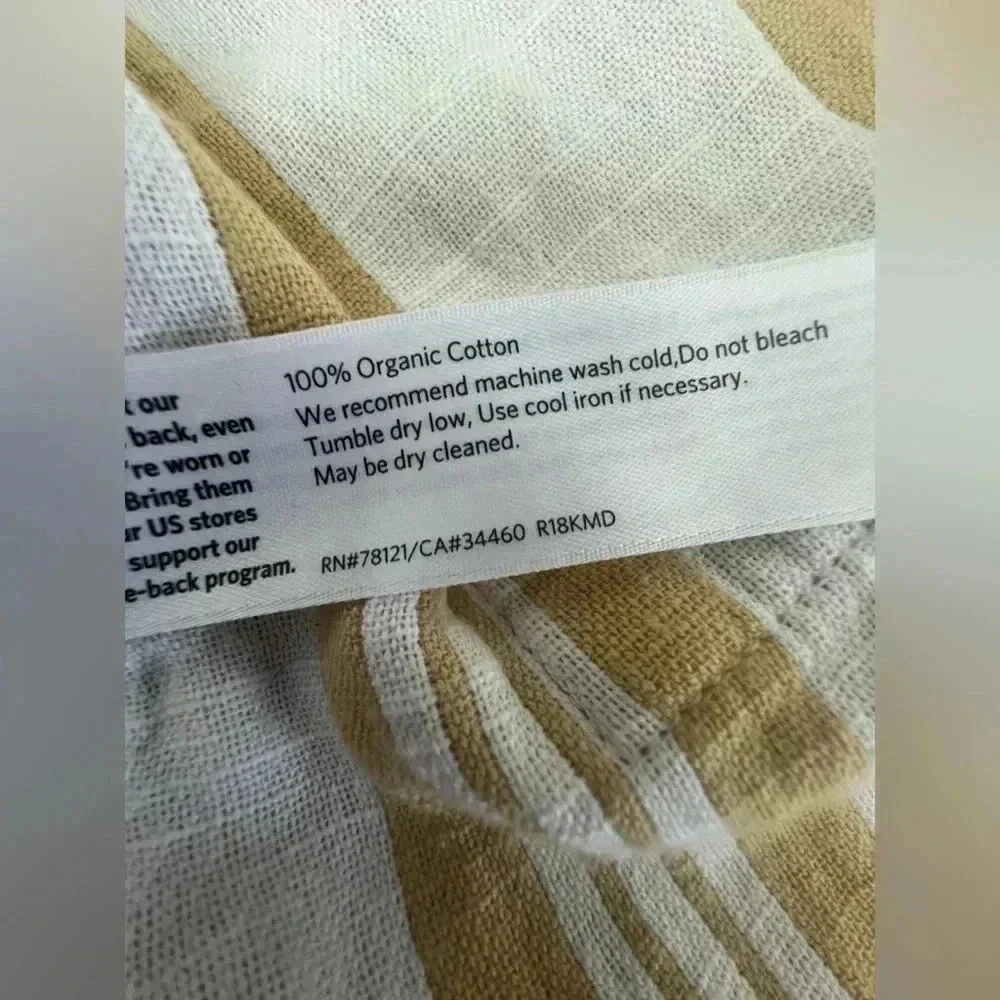 Eileen Fisher fits large